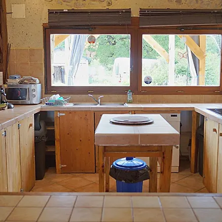 De Saint-ribert 6 Pieces Semesterbostad *