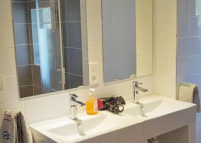 Hébergement de vacances De Saint-ribert 6 Pièces *